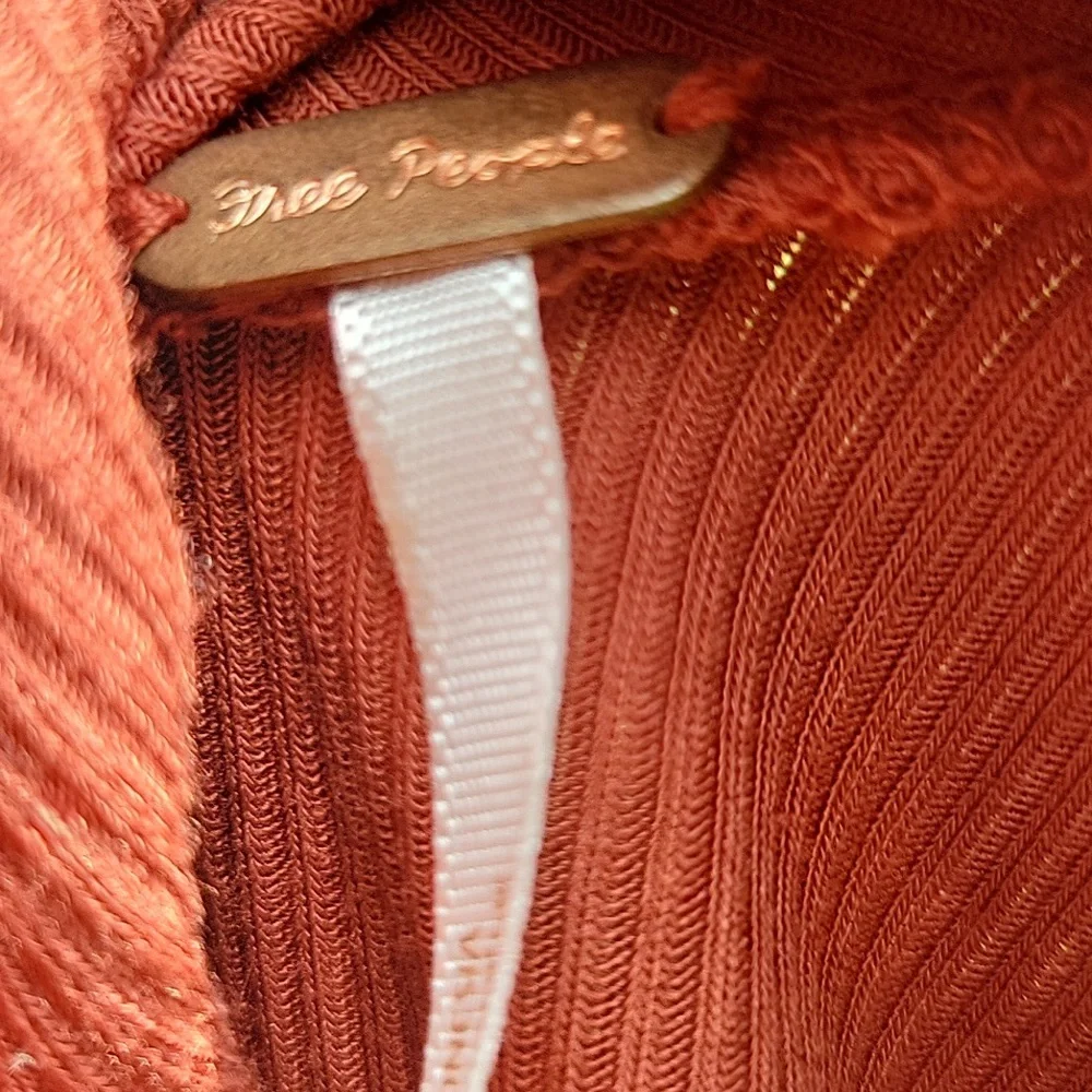 NWT, FREE PEOPLE COWBOY MED TOP in Rust color - Picture 11 of 14